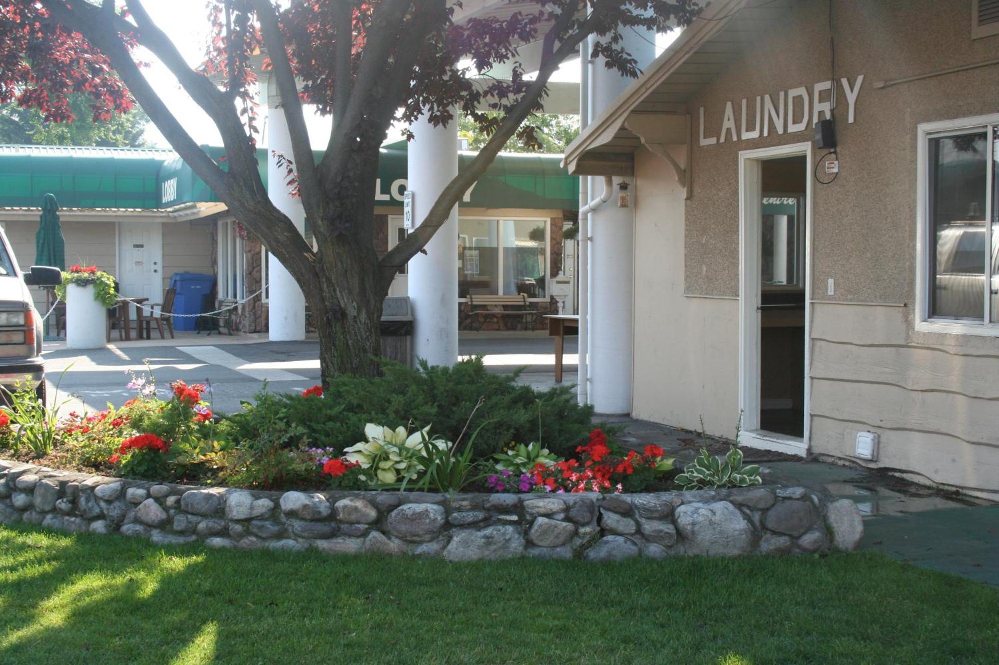 Okanagan Seasons Resort Kelowna Zewnętrze zdjęcie